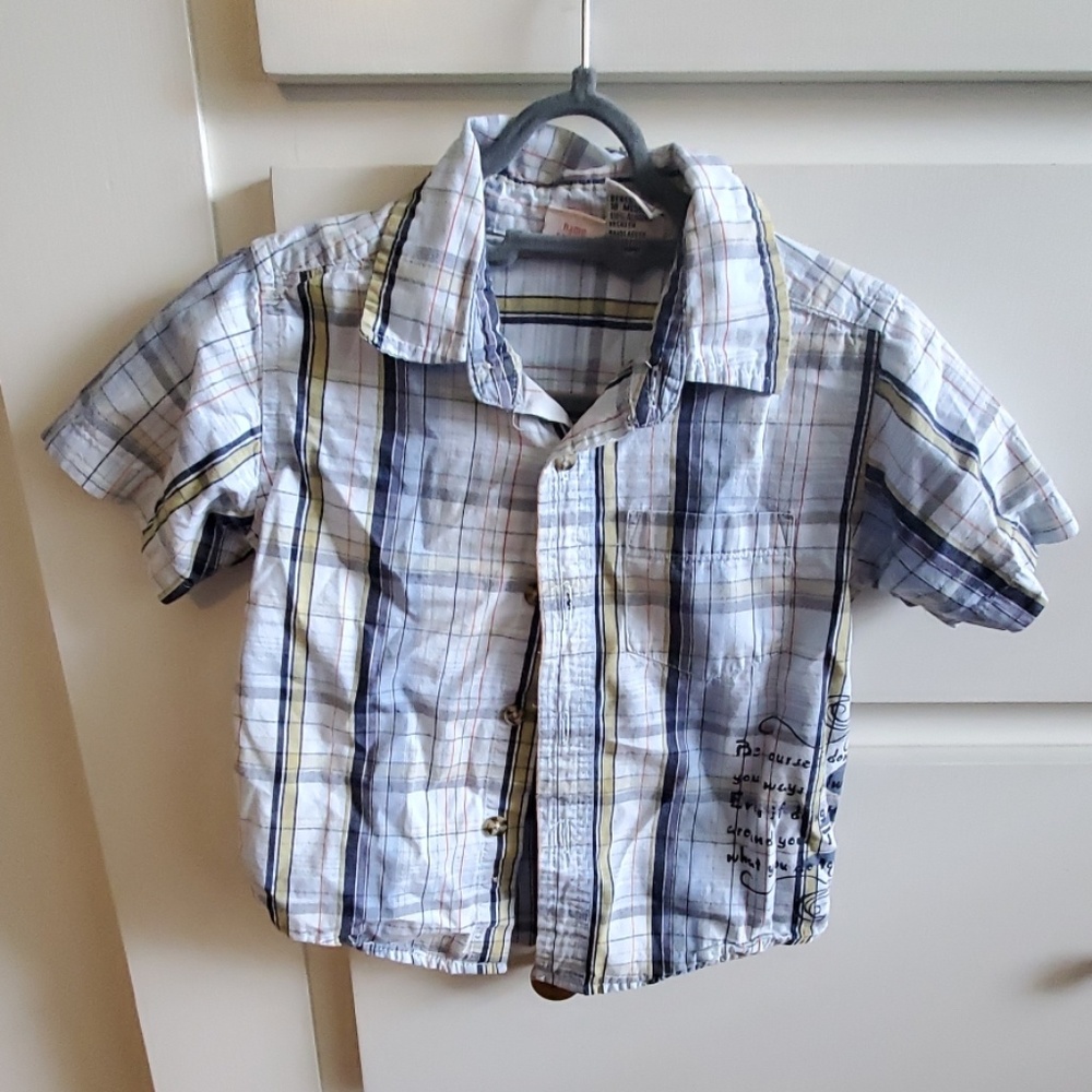 Short sleeve button down shirt‎
